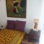 Camera silenziosa con bagno privato in centro città